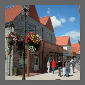 clarks shopping village